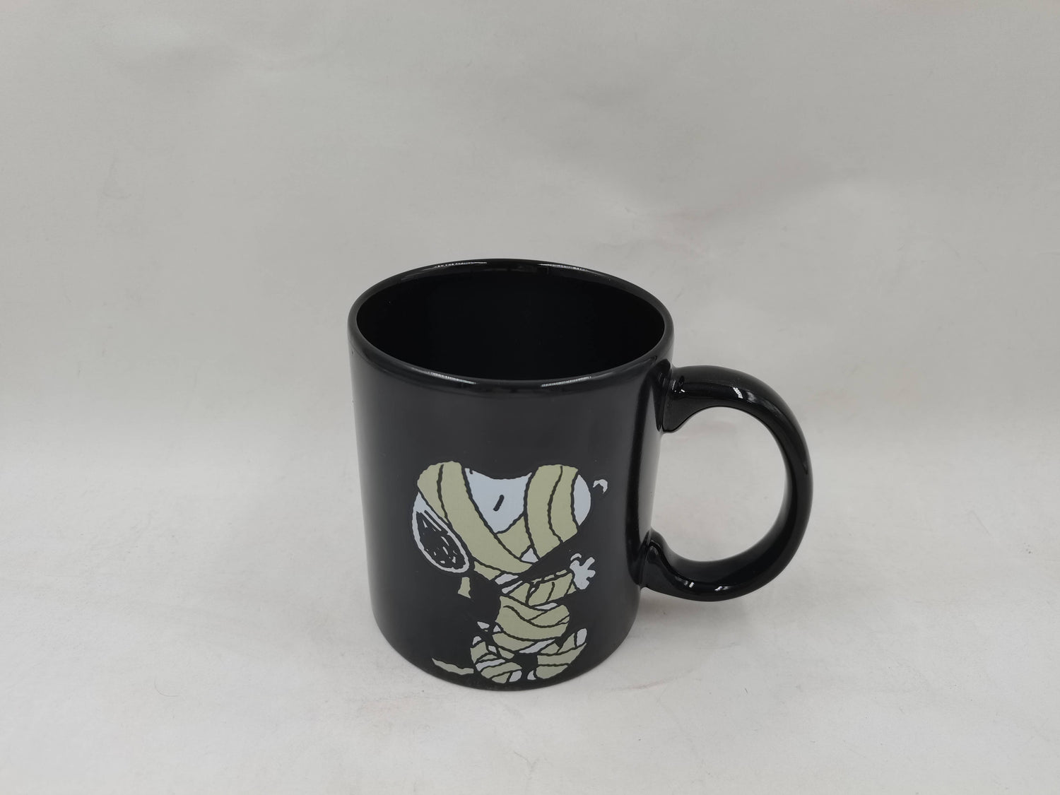 Peanuts Snoopy Trick or Treat Temperature Reveal 20oz Mug