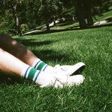 The Retro Stripe Socks: Kelly green/royal / One Size