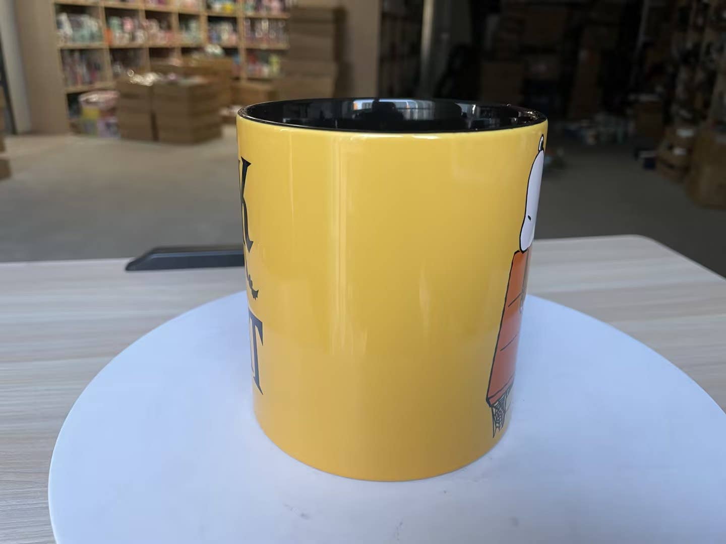 Peanuts Halloween Snoopy Trick Or Treat 20oz Ceramic Mug