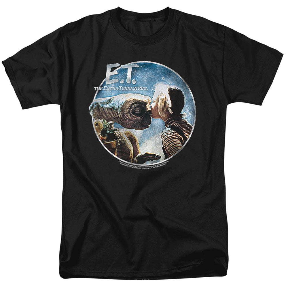 Black t-shirt featuring a circular image of E.T. kissing Gertie from E.T. The Extra-Terrestrial, with the film title above.